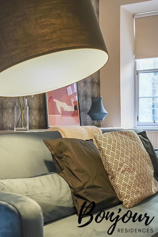 Spacious 2Br-1Ba - Grassmarket - Free Parking By Bonjour Residences Edinburgh Bagian luar foto