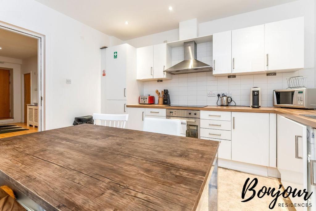 Spacious 2Br-1Ba - Grassmarket - Free Parking By Bonjour Residences Edinburgh Bagian luar foto