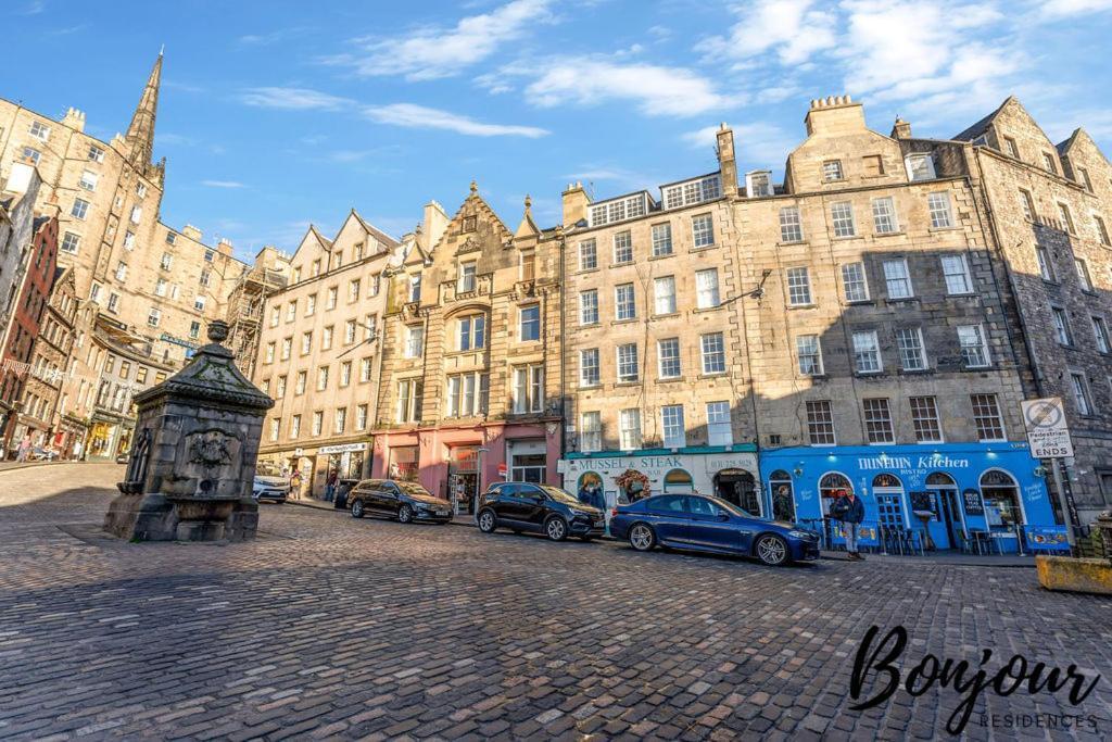 Spacious 2Br-2Ba - Grassmarket - Free Parking By Bonjour Residences Edinburgh Bagian luar foto