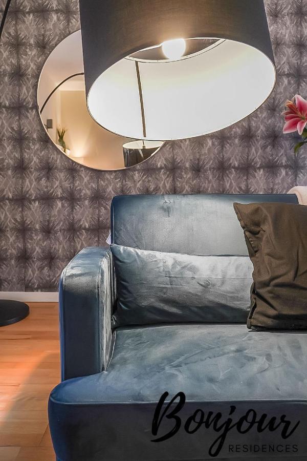 Spacious 2Br-1Ba - Grassmarket - Free Parking By Bonjour Residences Edinburgh Bagian luar foto