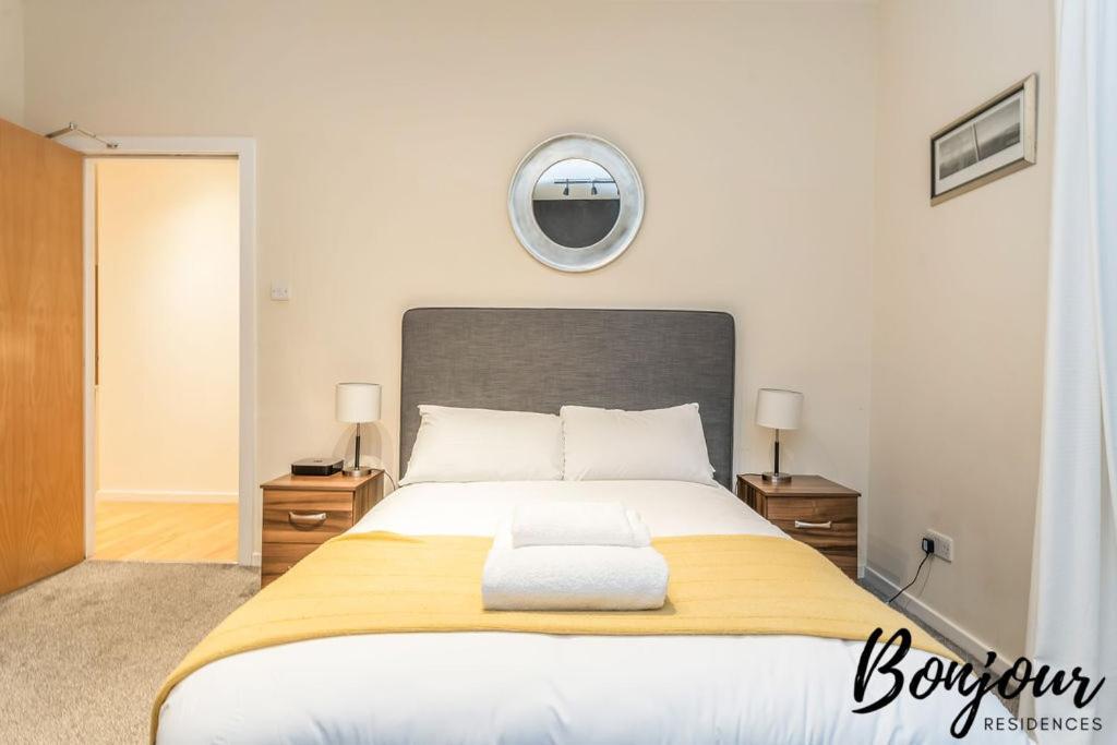Spacious 2Br-1Ba - Grassmarket - Free Parking By Bonjour Residences Edinburgh Bagian luar foto