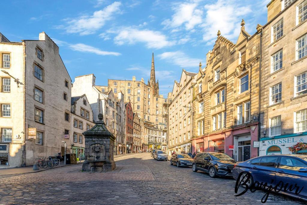 Spacious 2Br-2Ba - Grassmarket - Free Parking By Bonjour Residences Edinburgh Bagian luar foto