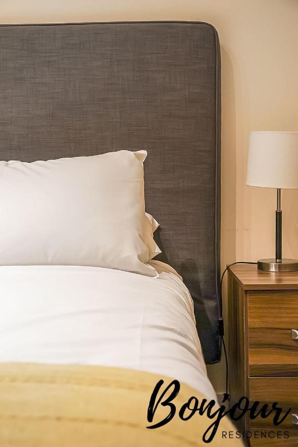 Spacious 2Br-1Ba - Grassmarket - Free Parking By Bonjour Residences Edinburgh Bagian luar foto