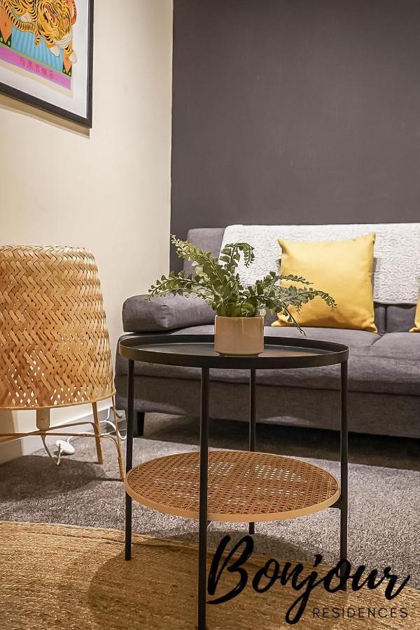 Spacious 2Br-1Ba - Grassmarket - Free Parking By Bonjour Residences Edinburgh Bagian luar foto