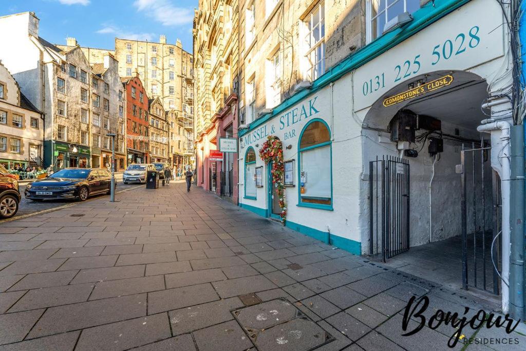 Spacious 2Br-1Ba - Grassmarket - Free Parking By Bonjour Residences Edinburgh Bagian luar foto
