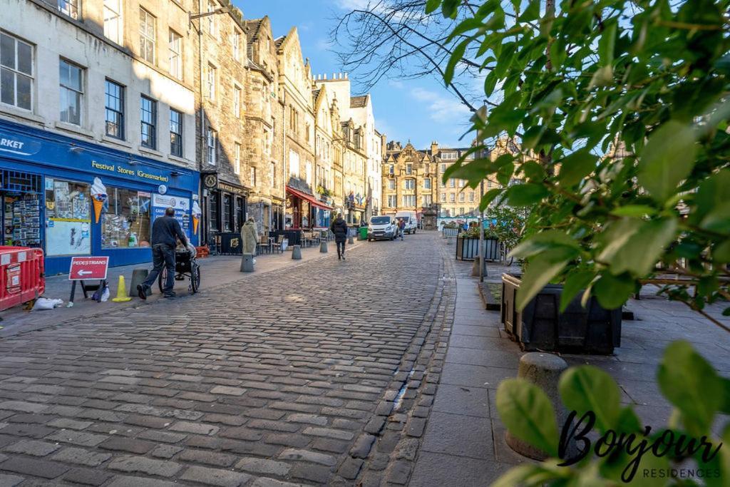 Spacious 2Br-2Ba - Grassmarket - Free Parking By Bonjour Residences Edinburgh Bagian luar foto